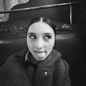 Meet your Posher, Juliette